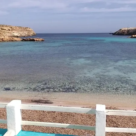 Cala Pisana Panzió *